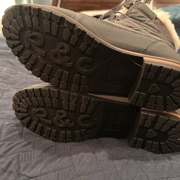 Womens winter boots with cream colored faux fur lining, gray boot, size 8.5 - Picture 4 of 5